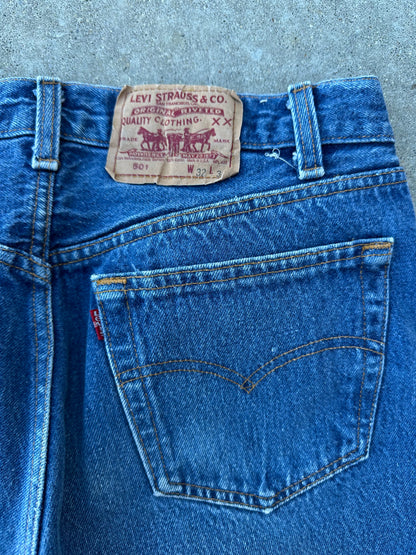 80’s Levi’s 501 Denim Jeans USA (Men’s 30x33 / Women’s 28)