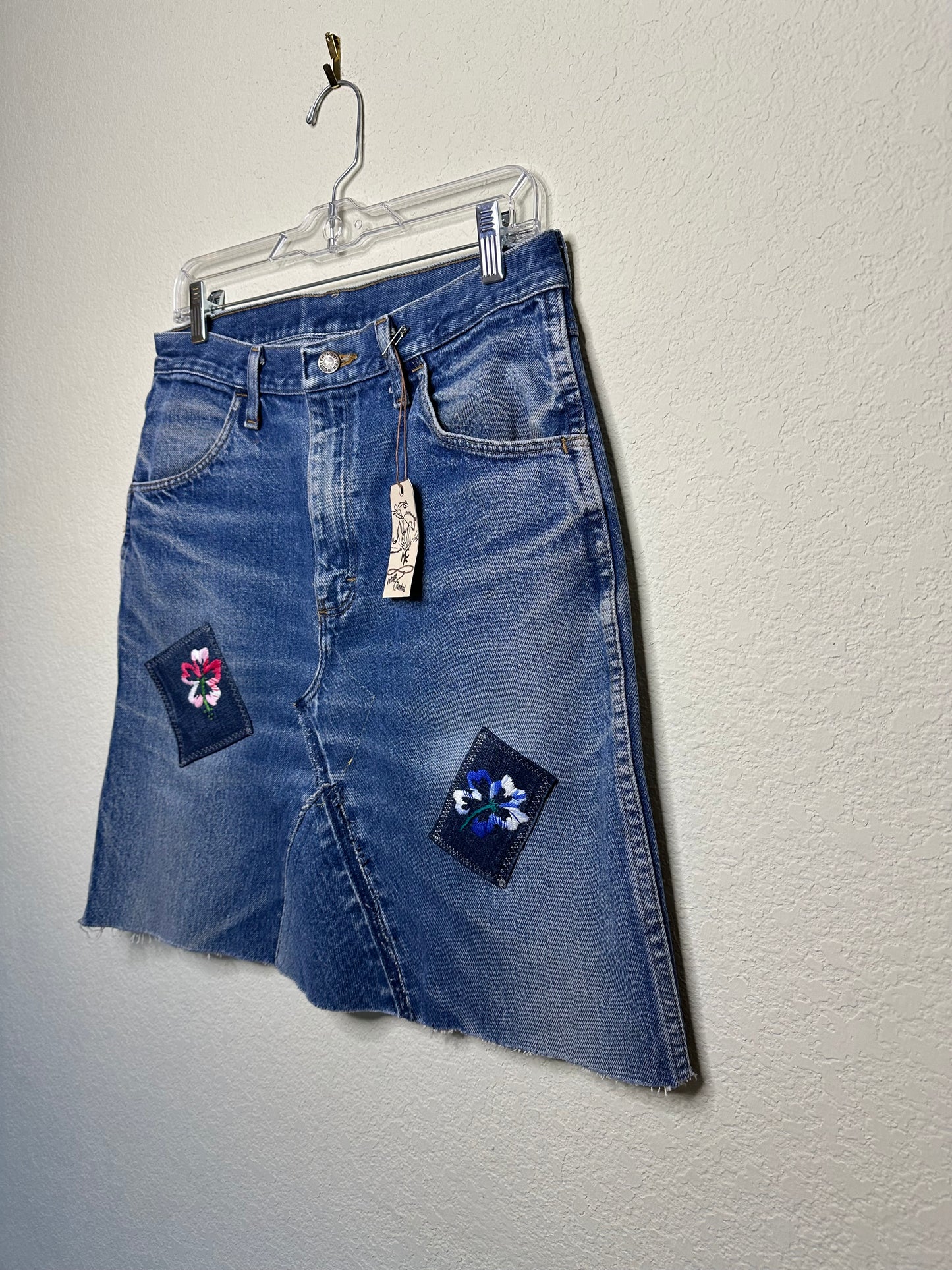 MCA VINTAGE REVIVAL: 90’s Deconstructed Rustler Embroidered Patchwork Denim Skirt (8/10)