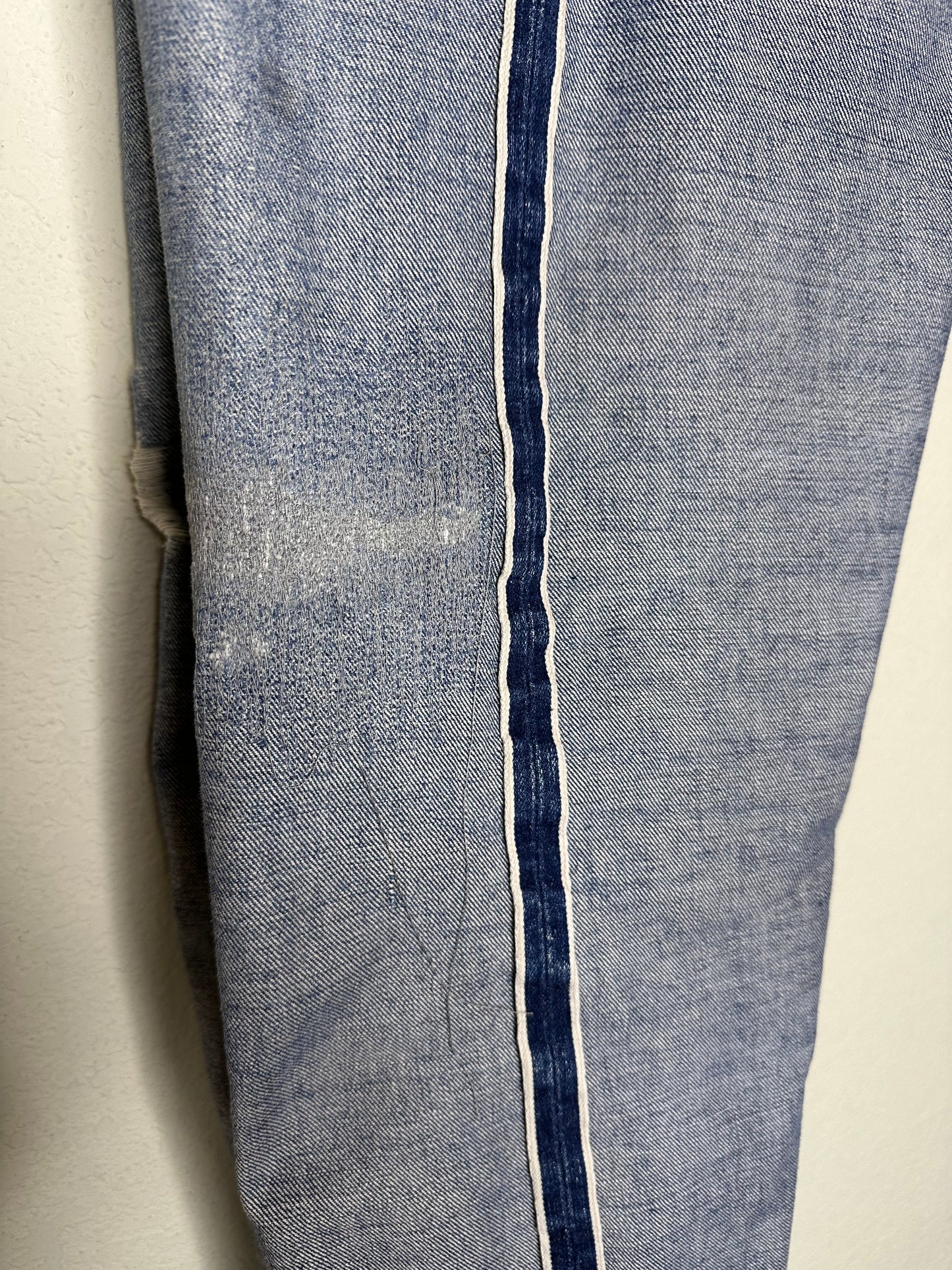 60’s Vintage Levi’s 501 “BIG E” Selvedge Jeans Button #6 USA (34x32)