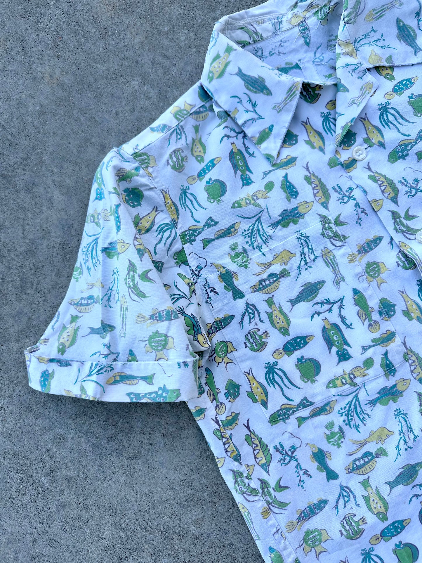 50’s Handmade Fish Printed Cotton Casual Shirt (Unisex S)