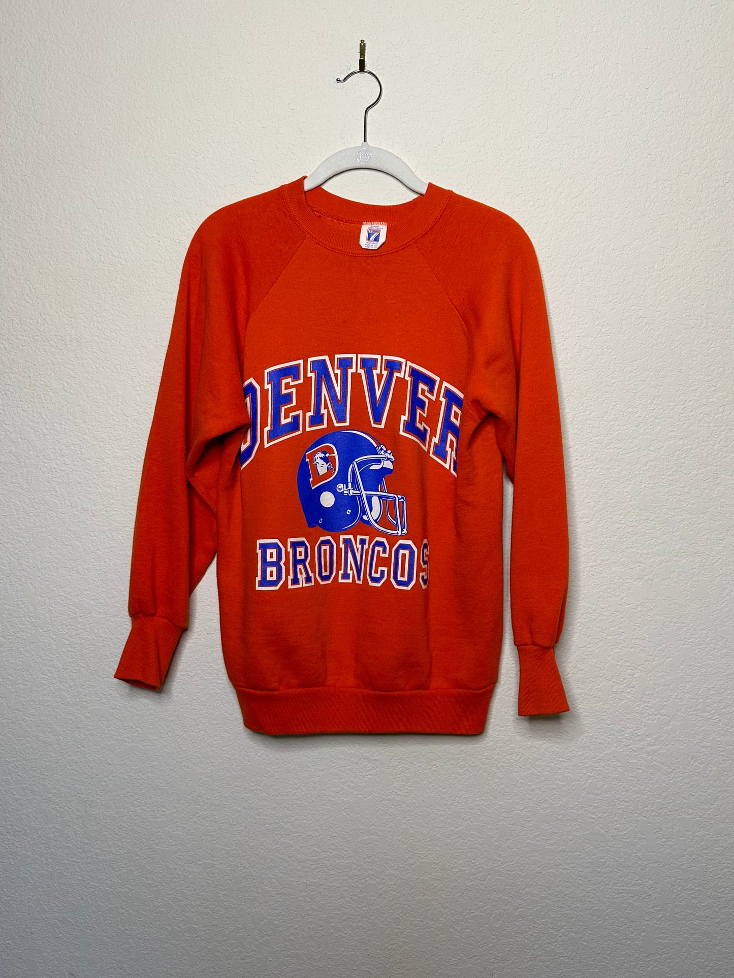 80’s Classic Raglan Denver Broncos Sweatshirt USA (Unisex S)