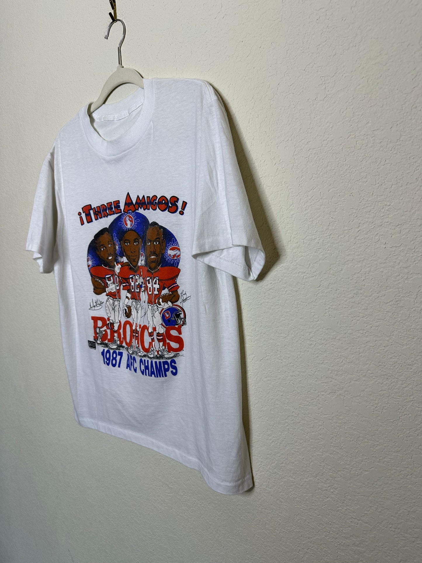 80’s Denver Broncos Big Head Three Amigos Graphic Tee USA (Unisex M)