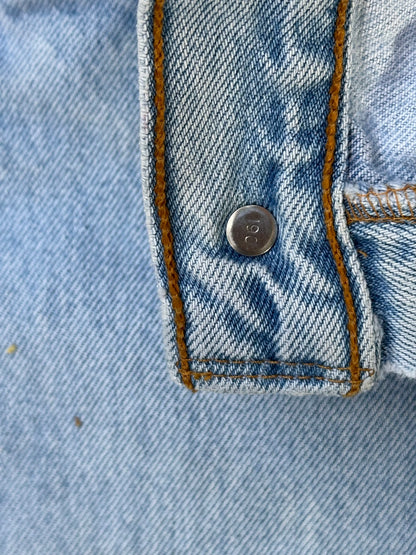 90’s Levi’s 501 Light Wash Denim Jeans (Men’s 27x31/Women’s 26)