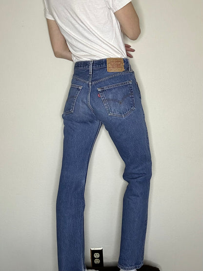 90’s Levi’s 501xx Jeans (Unisex 30x32 / Modern 6)