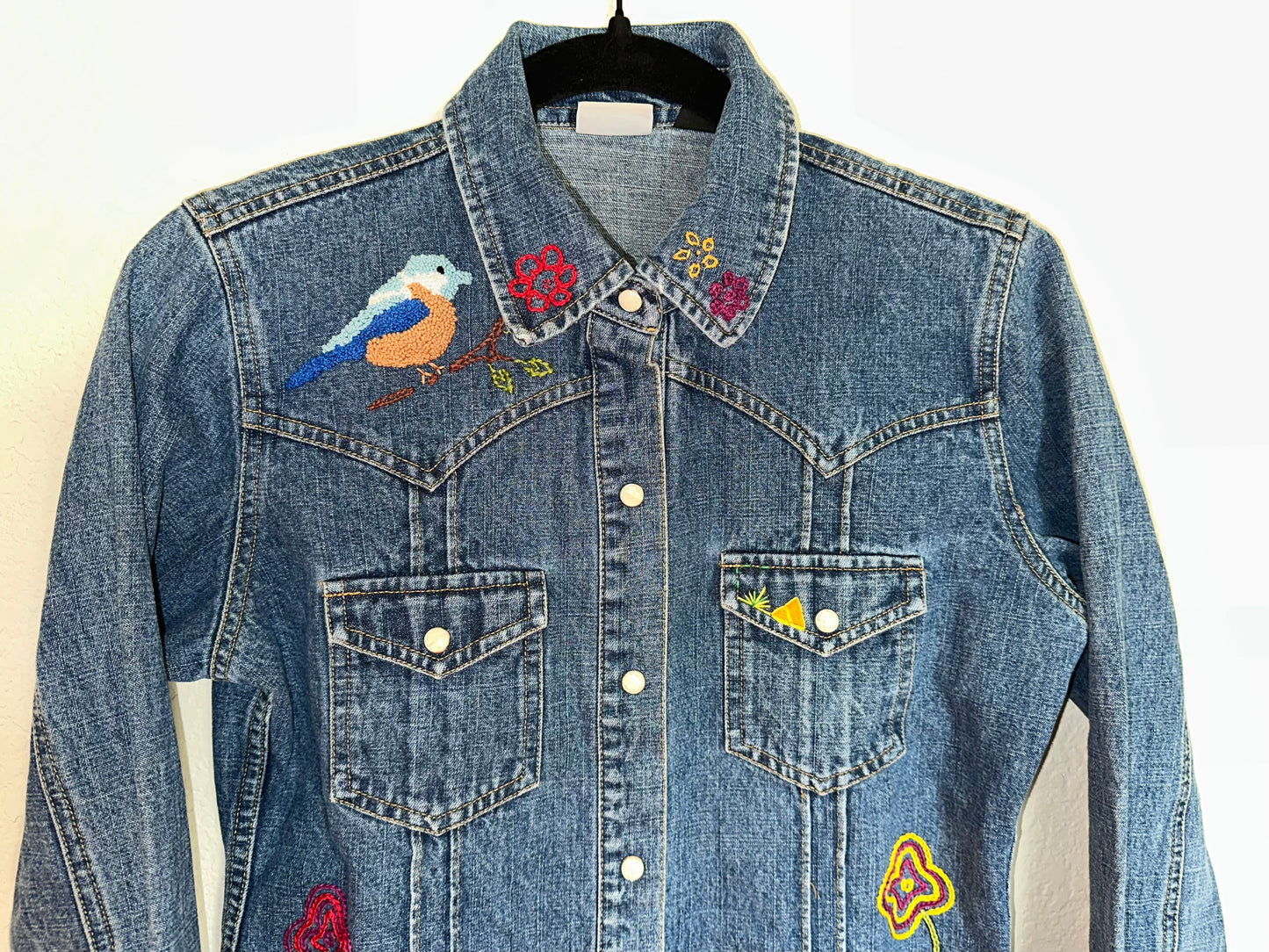 MCA VINTAGE REVIVAL: Vintage Hand Embroidered Denim Western Shirt (Women’s XS/S)