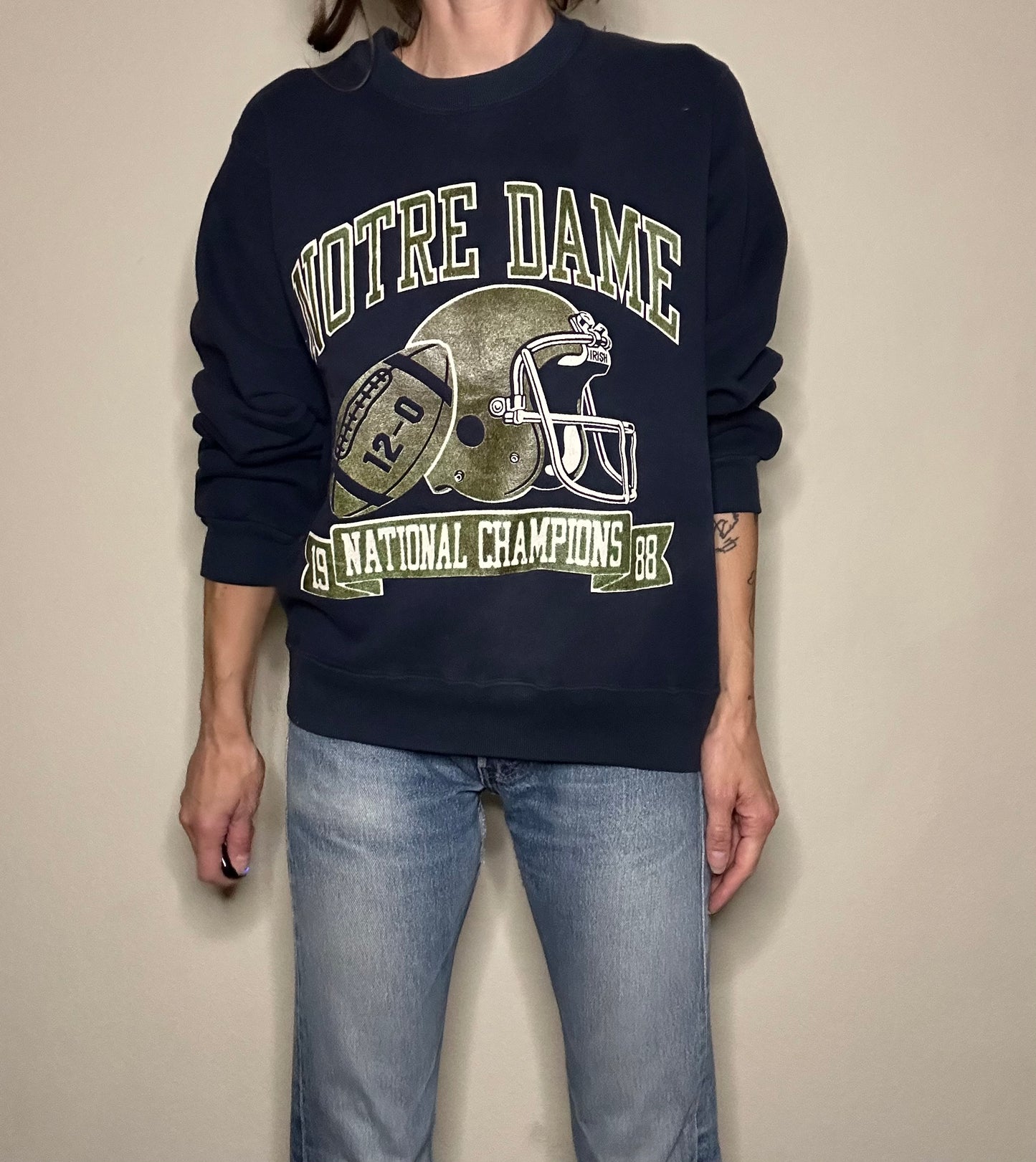 RARE 1988 Notre Dame Football 12-0 National Champions Sweatshirt (Unisex L)