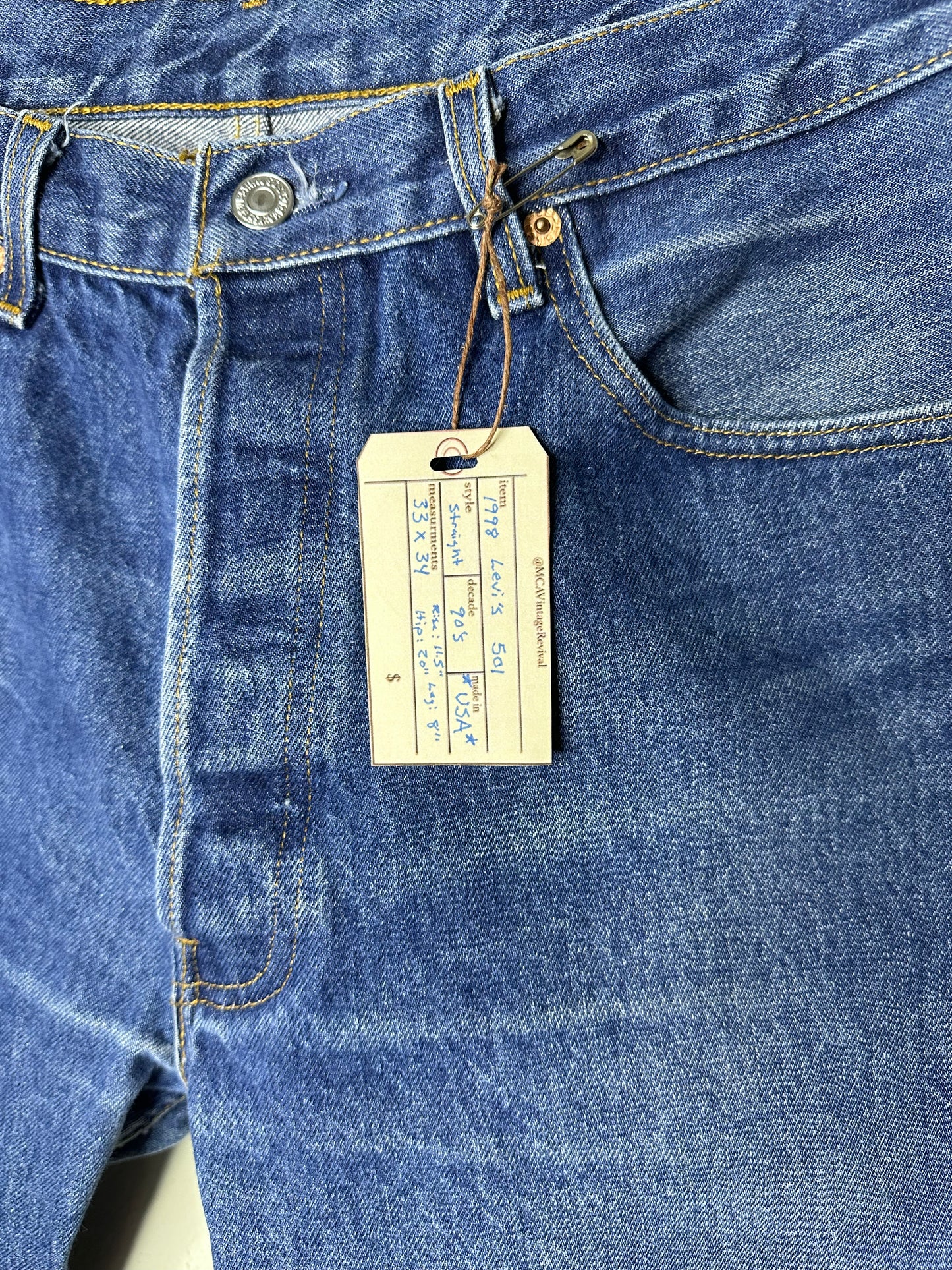 90’s Levi’s 501xx USA Jeans (33x34 / Modern 10/12)