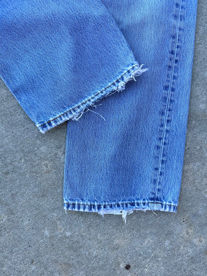 Y2K Levi’s 501 Light Wash Denim Jeans (Men’s 31x29 / Women’s 29)