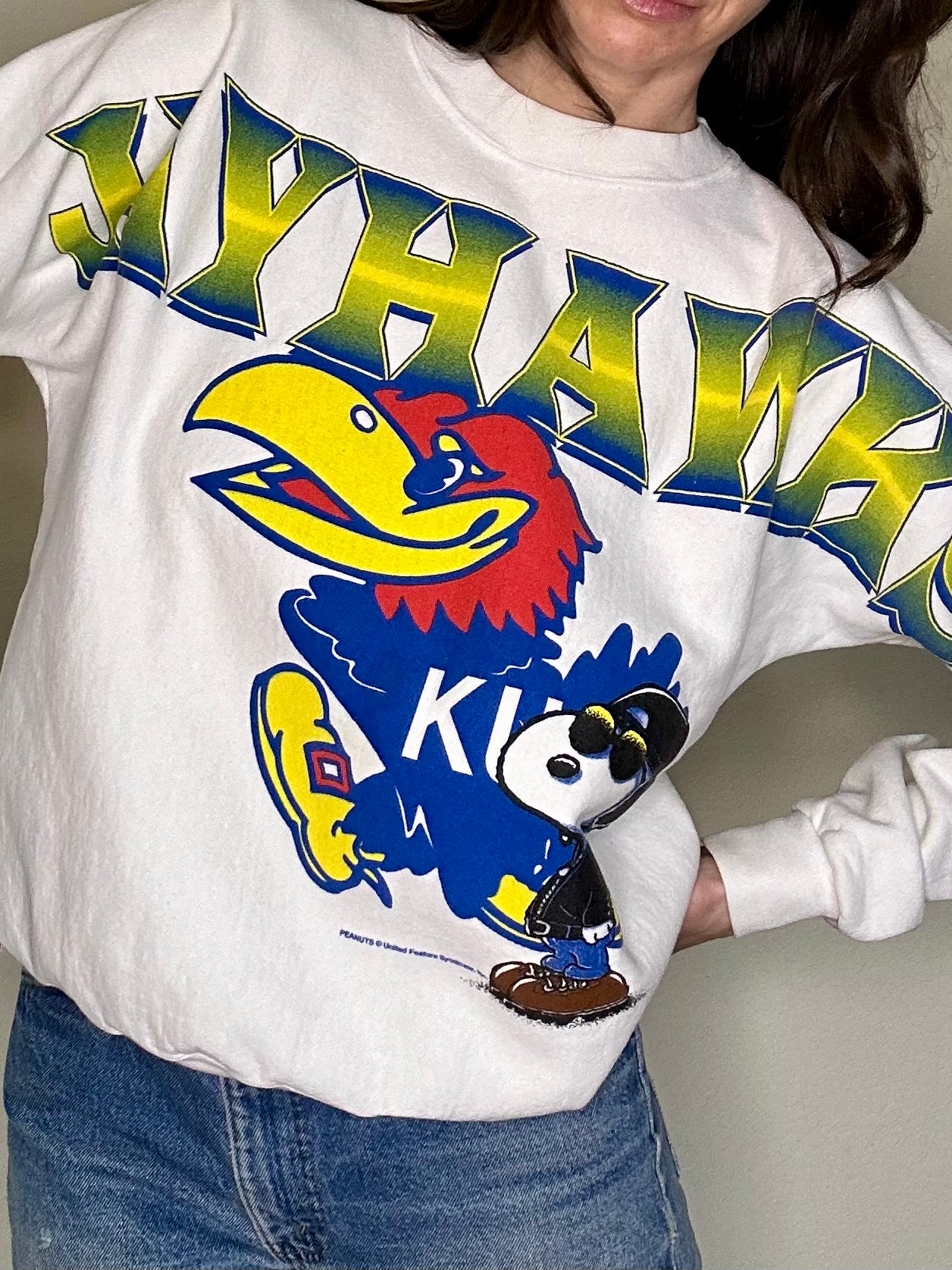 Rare 90’s University of Kansas Snoopy Jayhawks Raglan Sweatshirt (Unisex L)