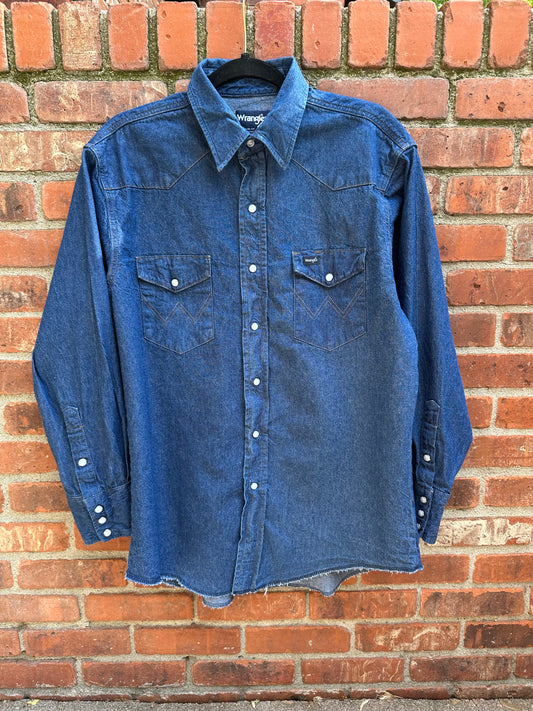 80’s Wrangler Western Denim Pearl Snap Shirt (Men’s L/XL)