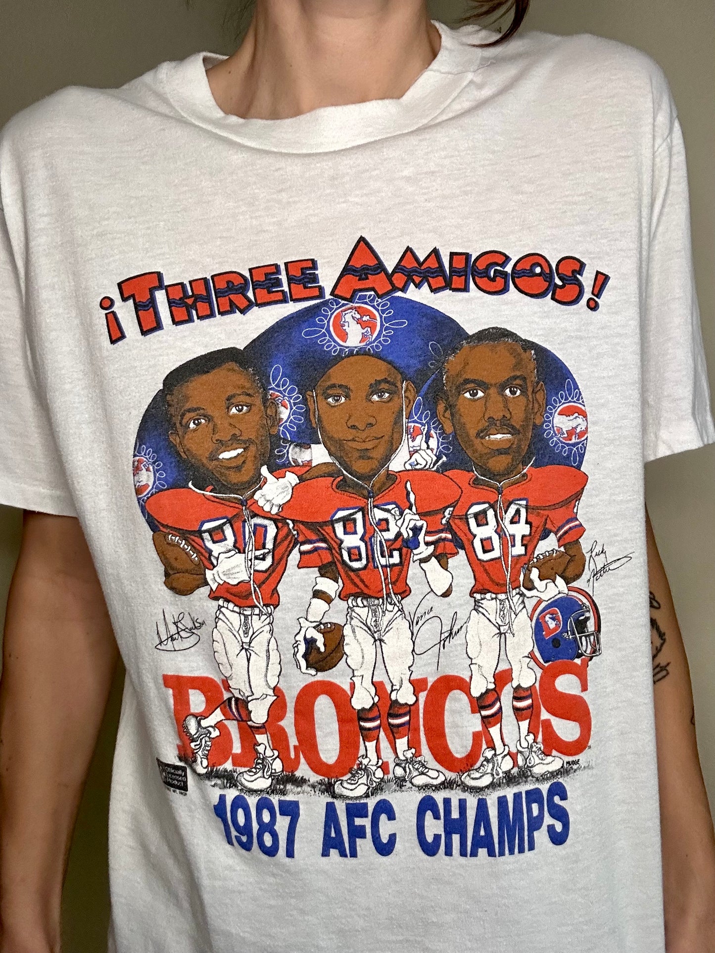 80’s Denver Broncos Big Head Three Amigos Graphic Tee USA (Unisex M)