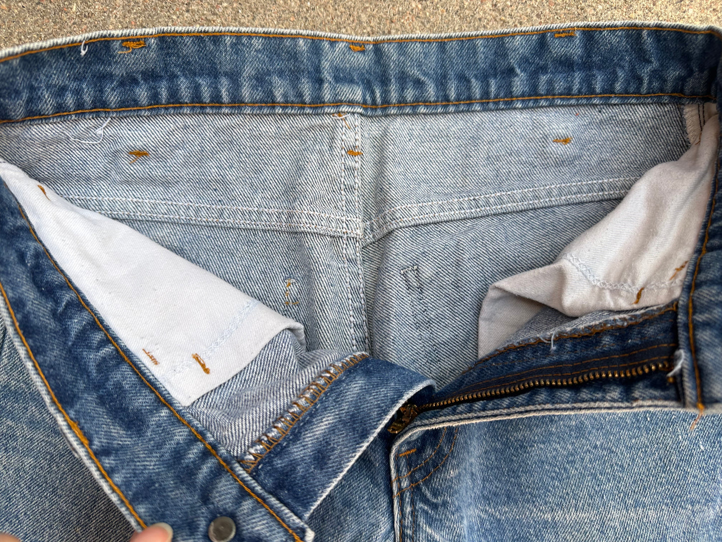 70’s Levi’s 684 Orange Tab Elephant Bell Bottom Denim Jeans USA (Women’s 26)