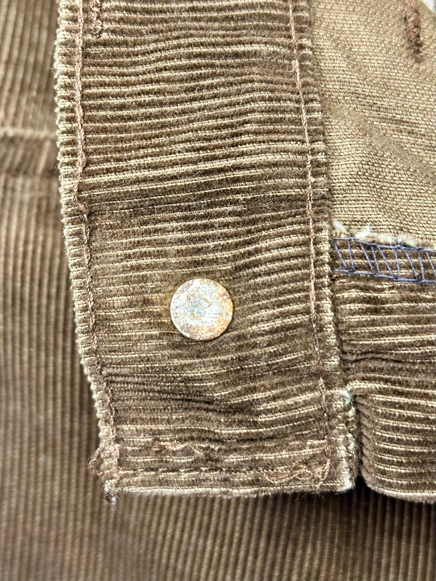 70’s Levi’s 646 Corduroy Bell Bottom Pants Button #2 (Men’s 29/ Women’s 27)