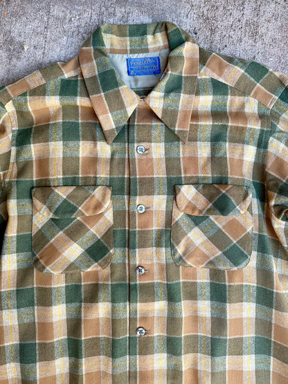 70’s Pendleton Loop Collar Plaid Wool Board Shirt (Men’s L)