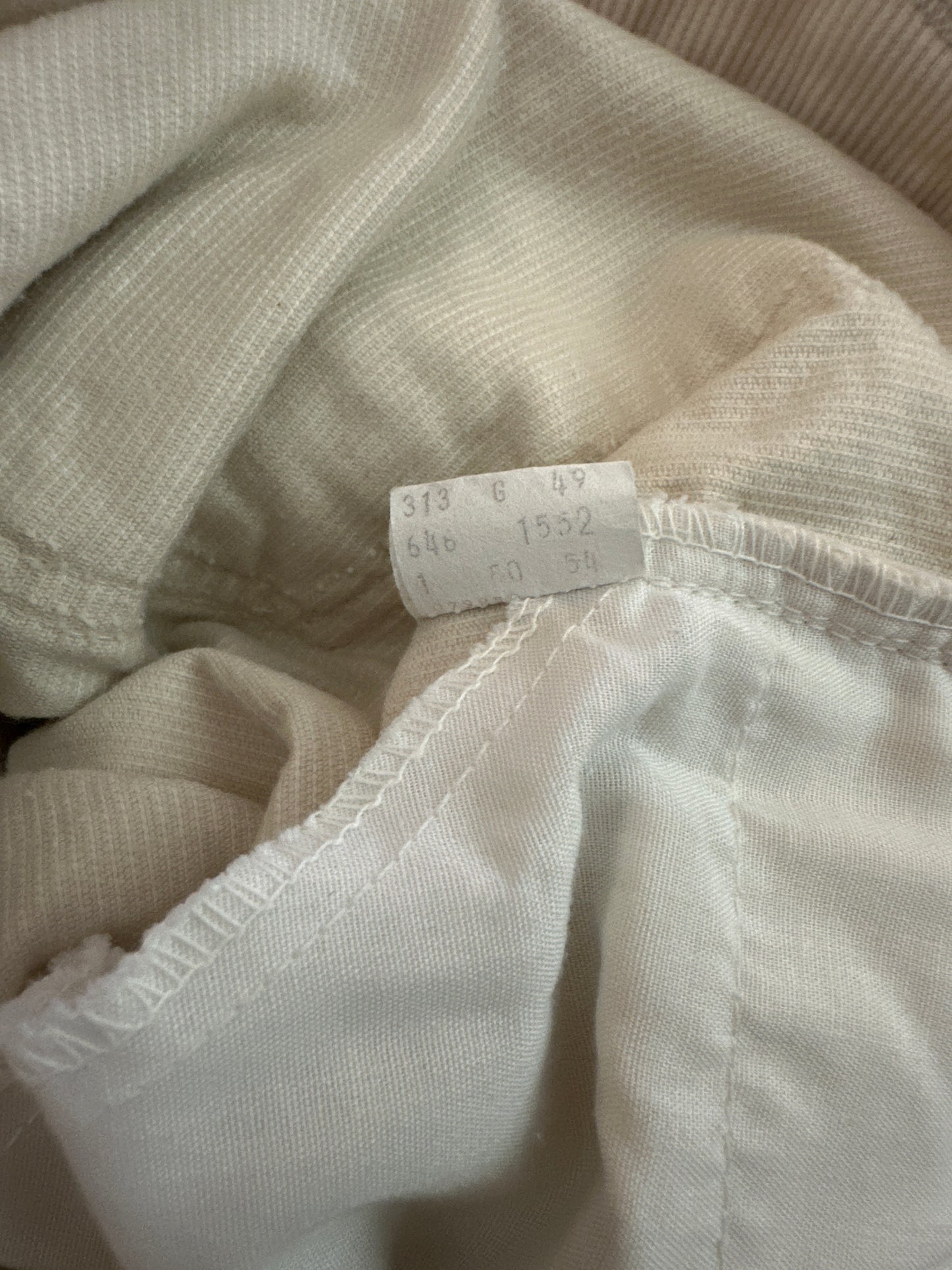 70’s Levi’s 646 Ivory Corduroy Bell Bottom Pants (Men’s 30/ Women’s 28)