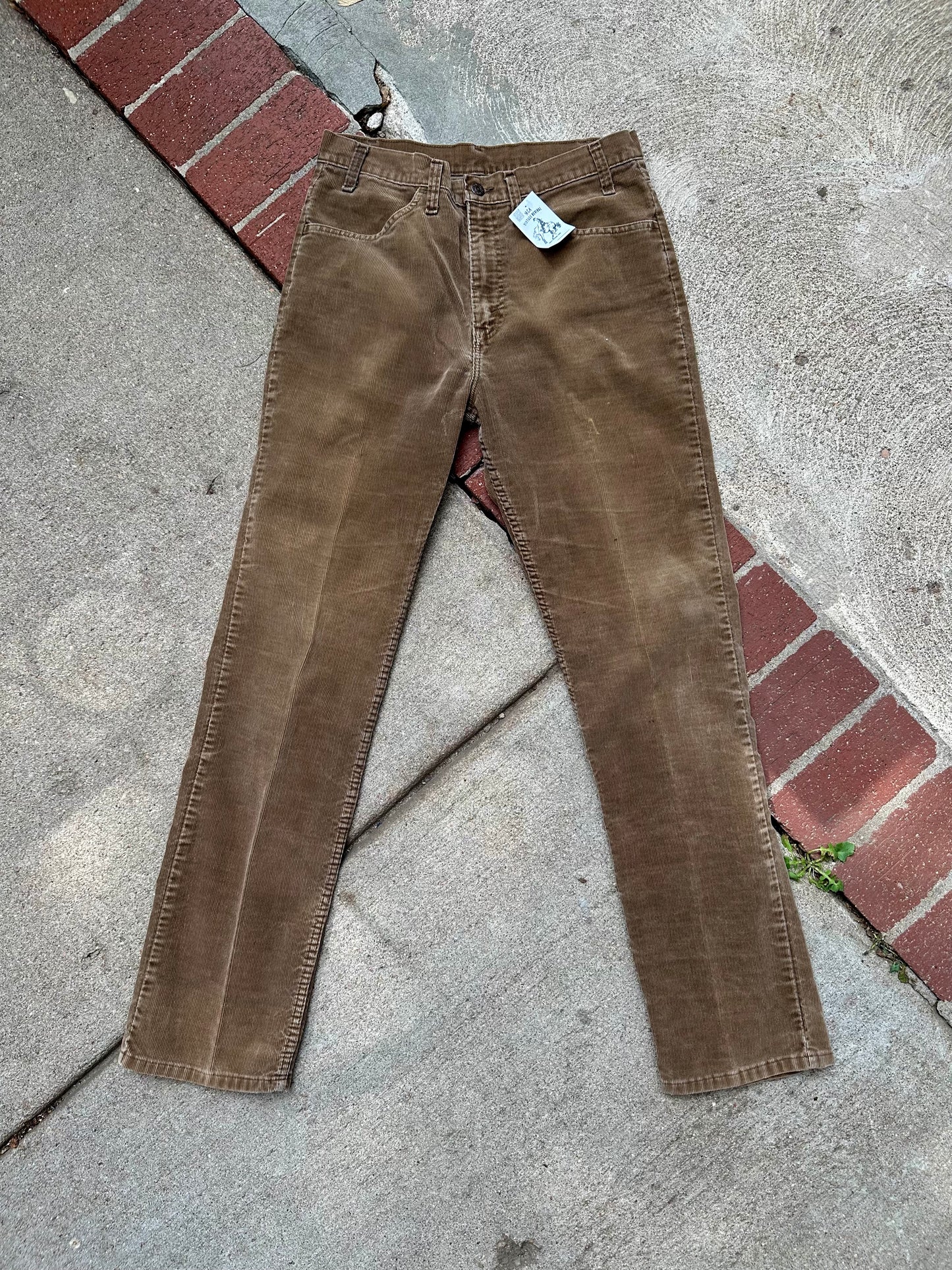 80’s Levi’s 519 “Californian” Corduroy White Tab Pants (Men’s 32/ Women’s 30)