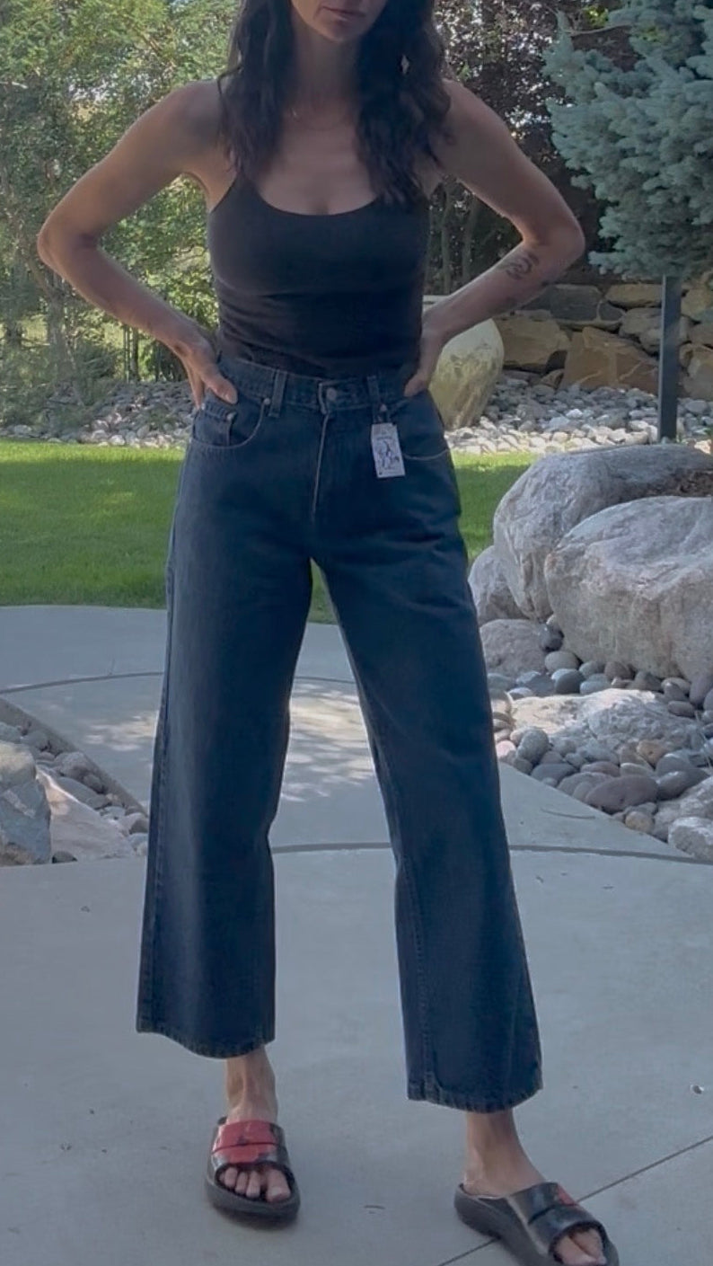 90’s Levi’s Silver Tab 351 Baggy Crop Women Jeans (27x27)