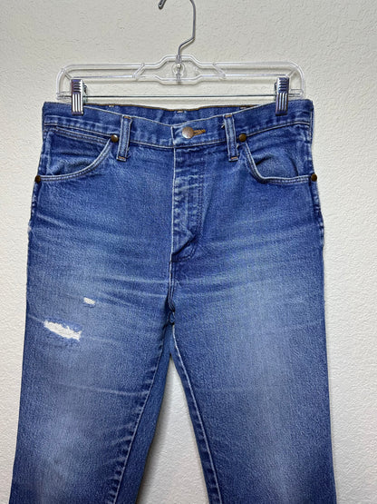 90’s Wrangler Slim Fit Cowboy Cut USA Jeans w/ Great Distressing (30x29 / Modern 4/6)