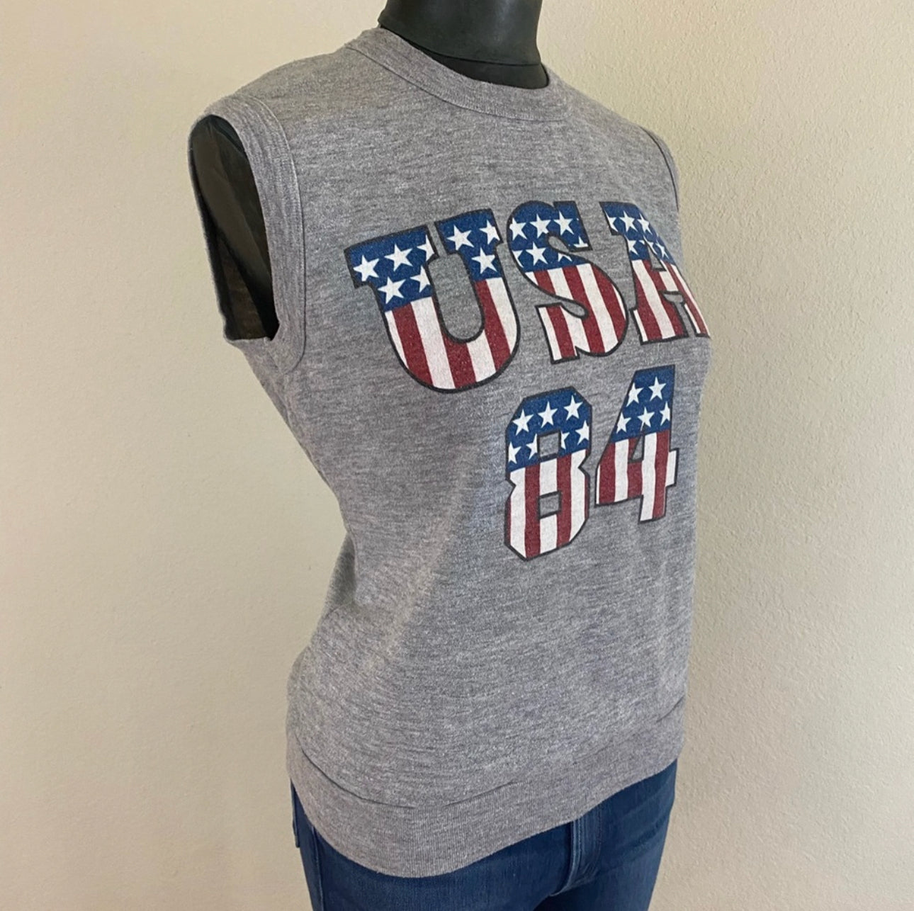 ‘84 Team USA LA Summer Olympics Sleeveless Crewneck Sweatshirt (Unisex M)