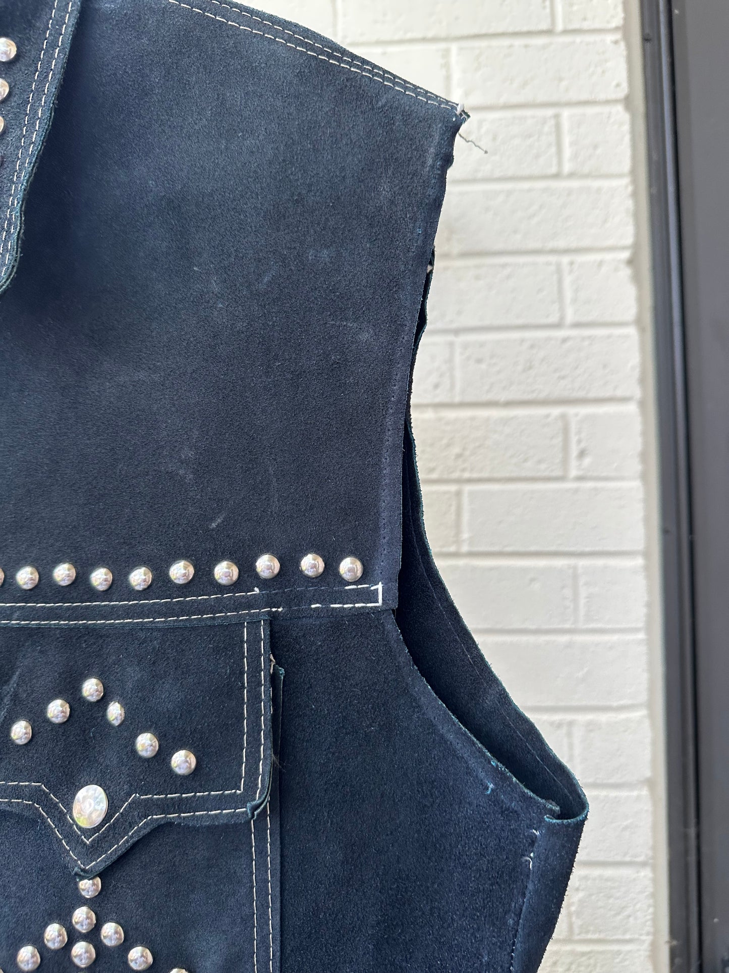 60’s Roncelli Style Studded Cowhide Suede Western Cutoff Overshirt (Men’s L)