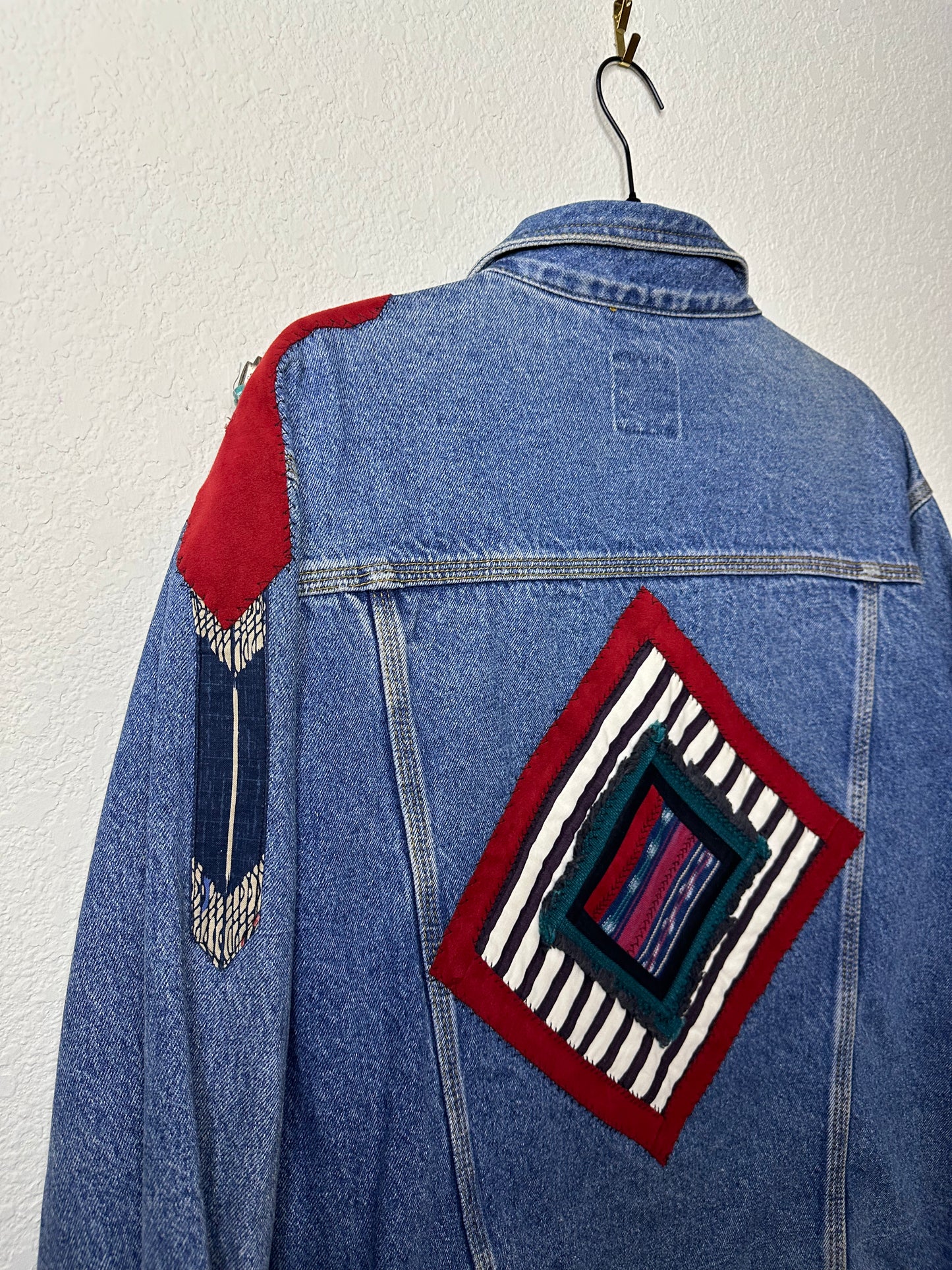 Vintage Sun Belt Patchwork Denim Trucker Jacket (Unisex L)