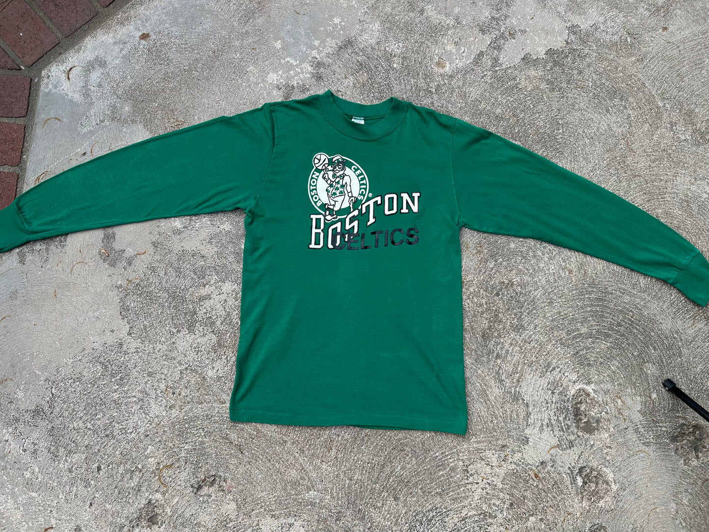 80’s Champion Boston Celtics Single Stitch LS Tee (Unisex S/M)