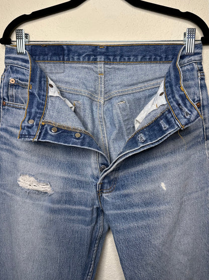 80’s Levi’s 501 Distressed Jeans (Men’s 31/32x35 / Women’s 30)
