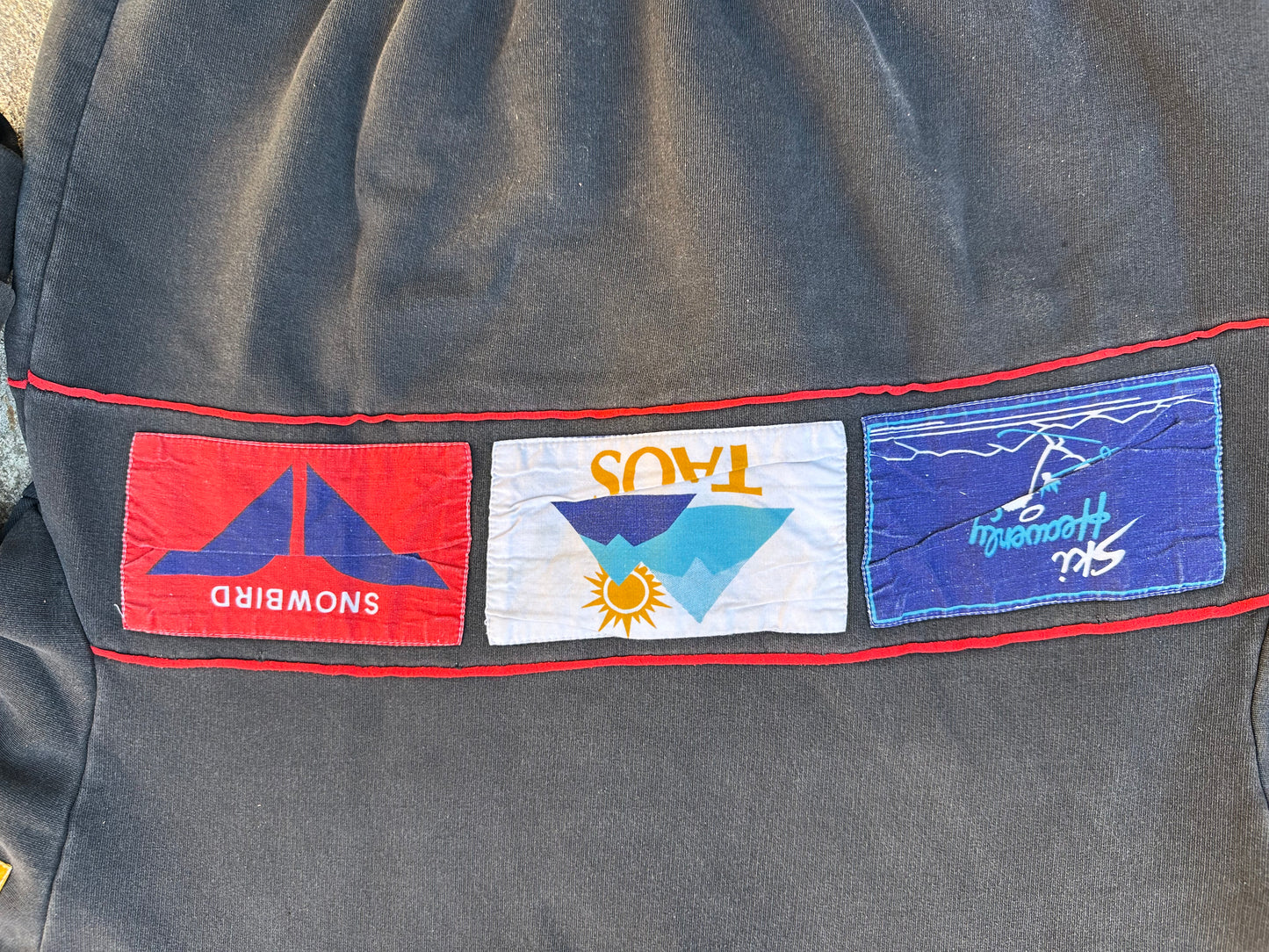 Rare 90s Heavyweight USA Ski Resort Patchwork Sweatshirt (Unisex L/XL)