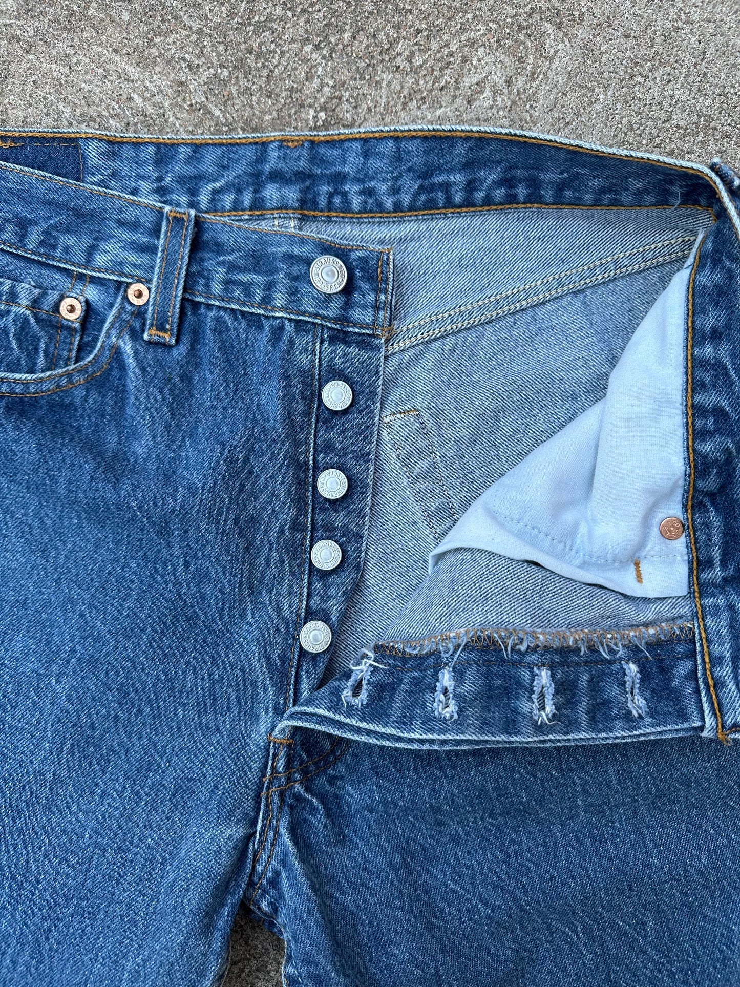 90’s Levi’s 501xx STF Denim Jeans USA (Men’s 31x29 / Women’s 29)
