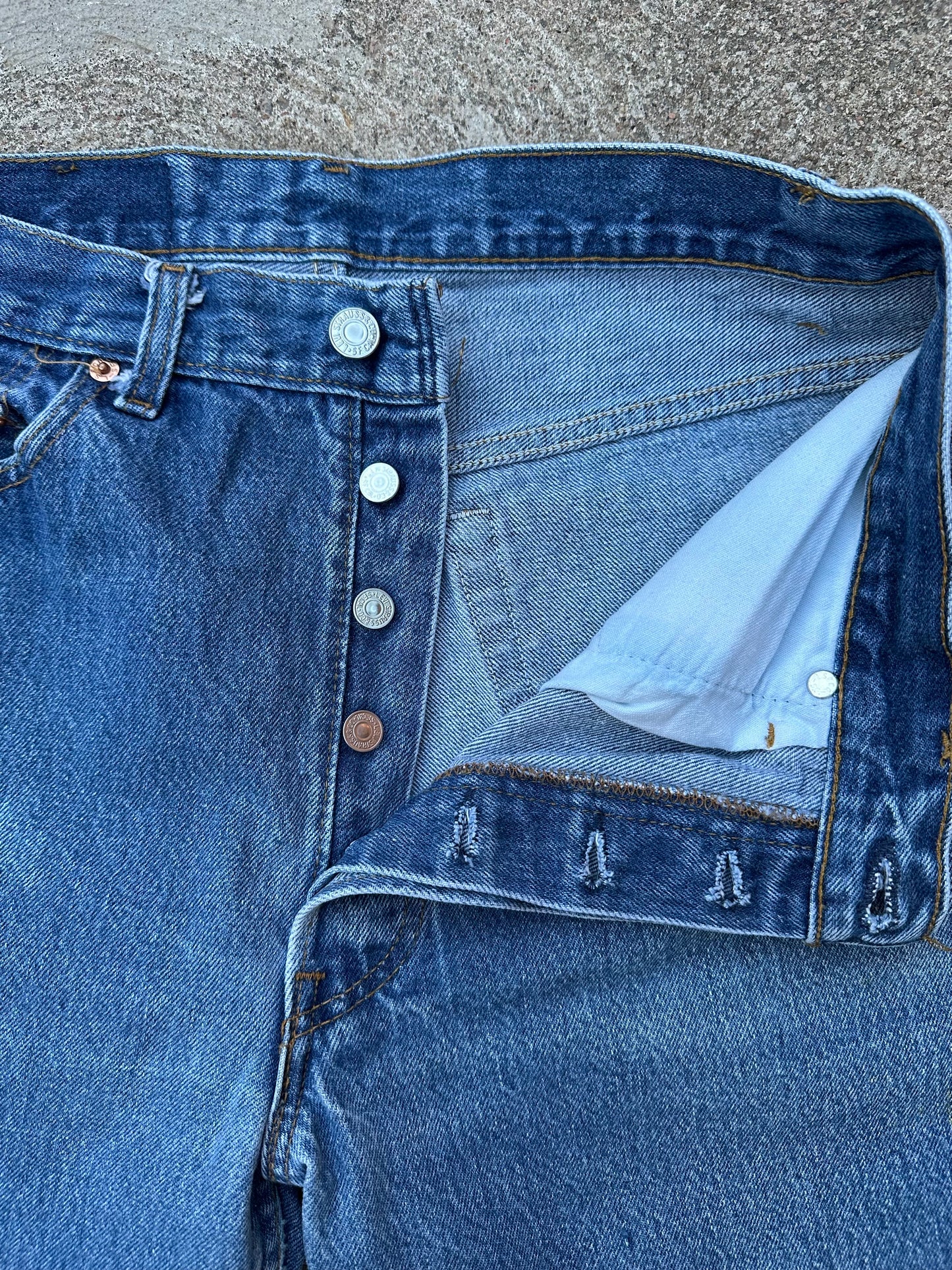80’s Levi’s 501xx STF Raw Denim Jeans USA (Men’s 31x30 / Women’s 29)