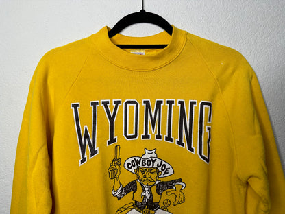 80’s Wyoming Cowboys Pistol Pete Raglan Sweatshirt USA (Unisex M)