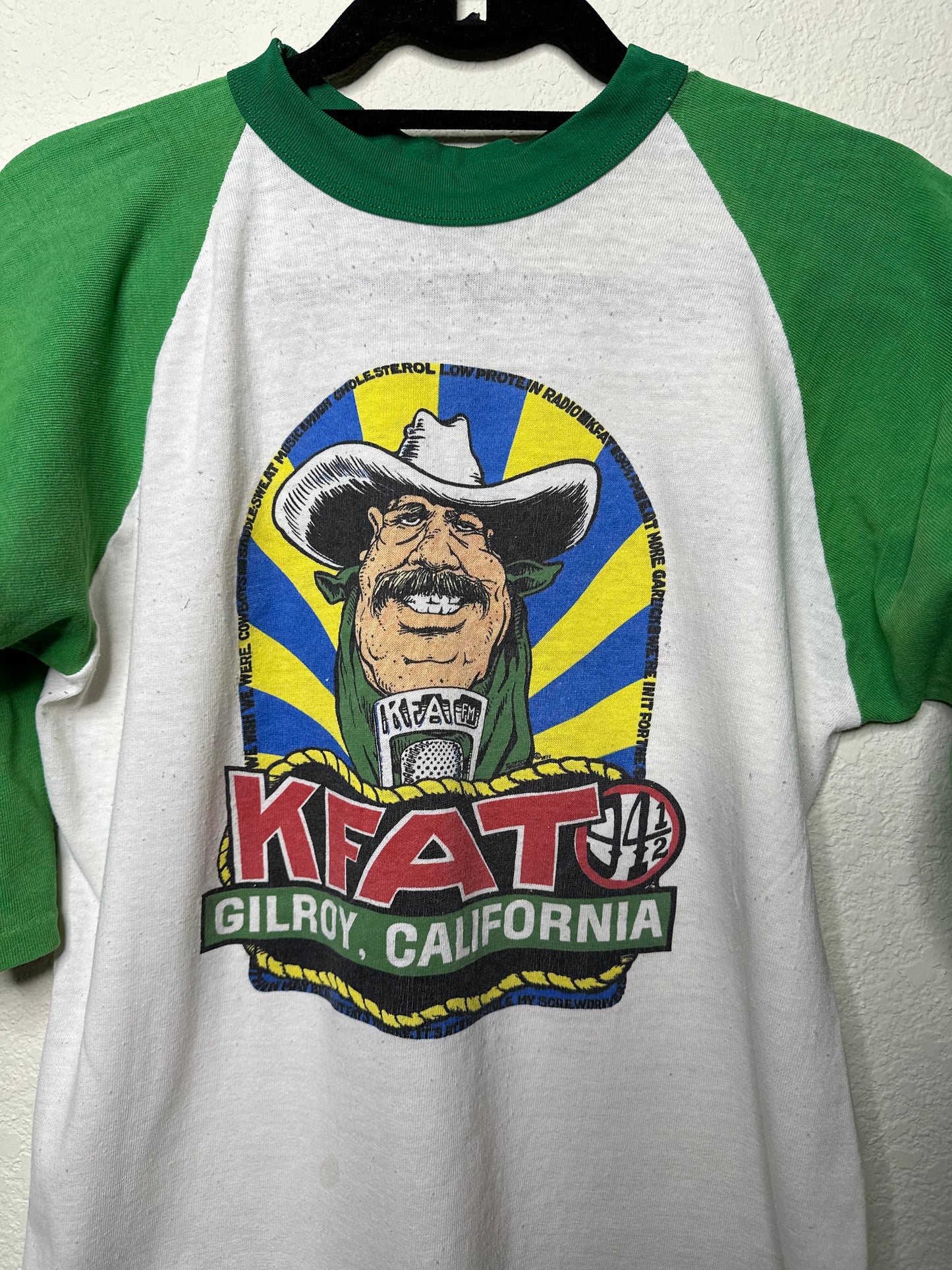 70’s Raglan Big Head KFAT Country Music Tee (Unisex M)