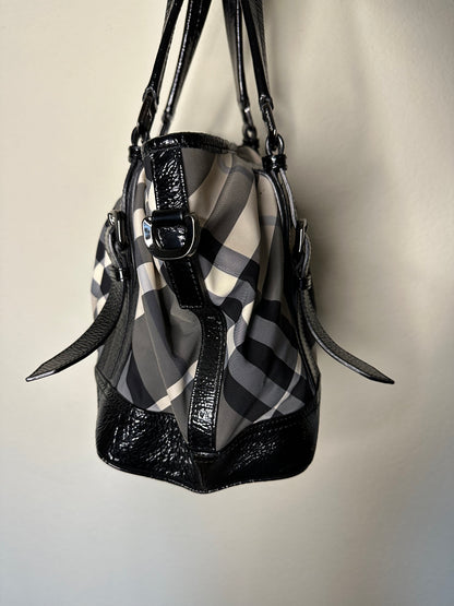 Y2K Burberry Beat Check Medium Tote Bag