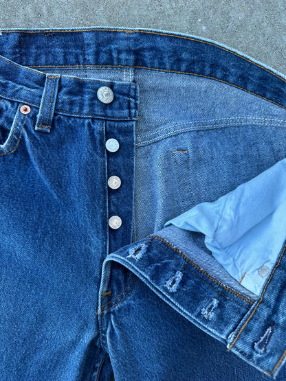 80’s Levi’s 501 Denim Jeans USA (Men’s 30x33 / Women’s 28)