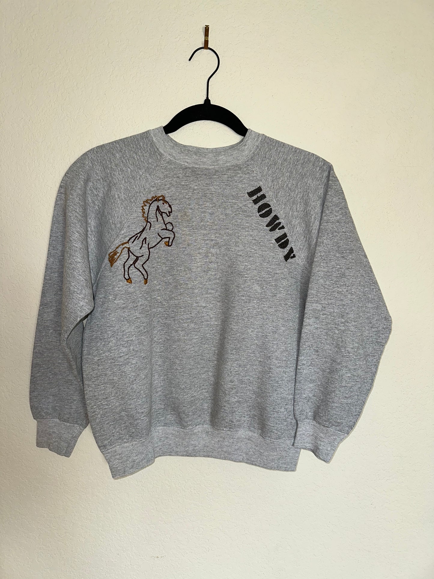 Vintage Raglan Sweatshirt Hand Embroidered (Women’s XS/S)