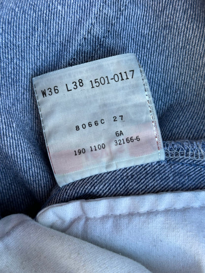 2000 Levi’s 501xx STF Denim Great Fades Jeans (Men’s 34x33 / Women’s 32)