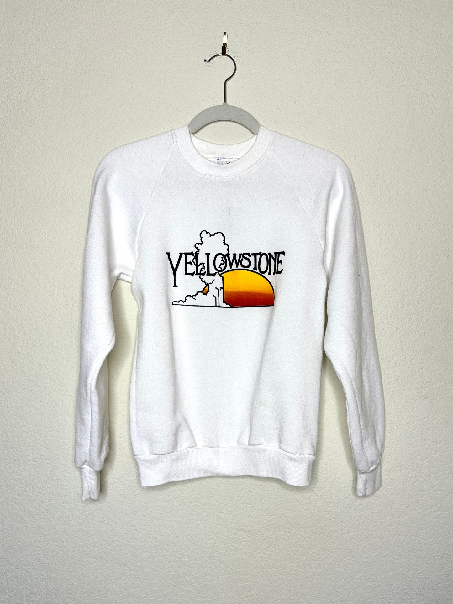 80’s Yellowstone National Park Raglan Sweatshirt (Women’s XS/S)