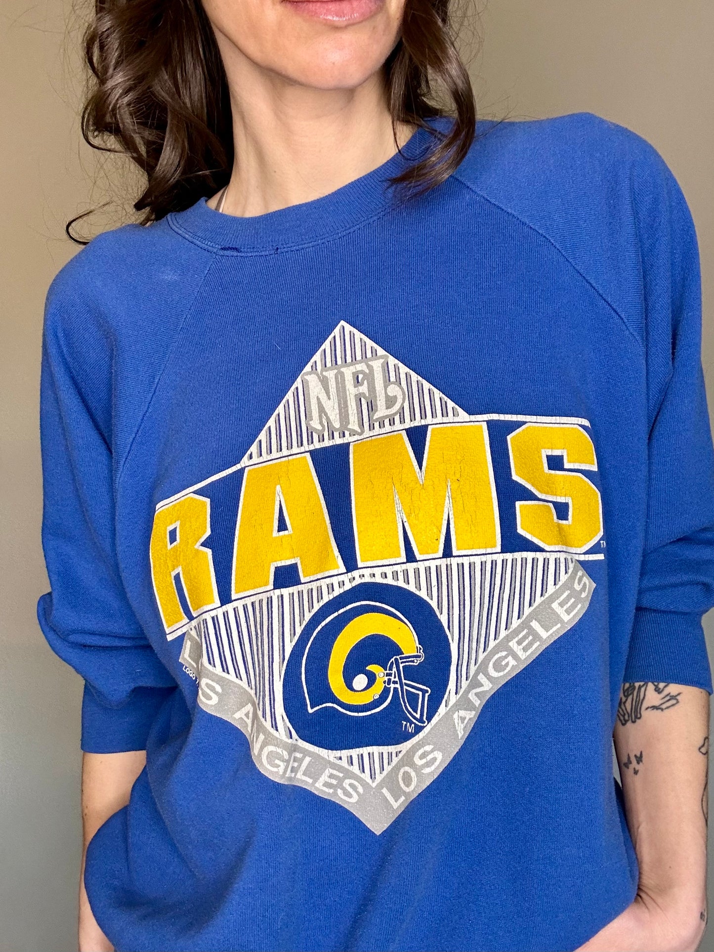 80’s LA Rams Raglan Sweatshirt (Unisex M/L)