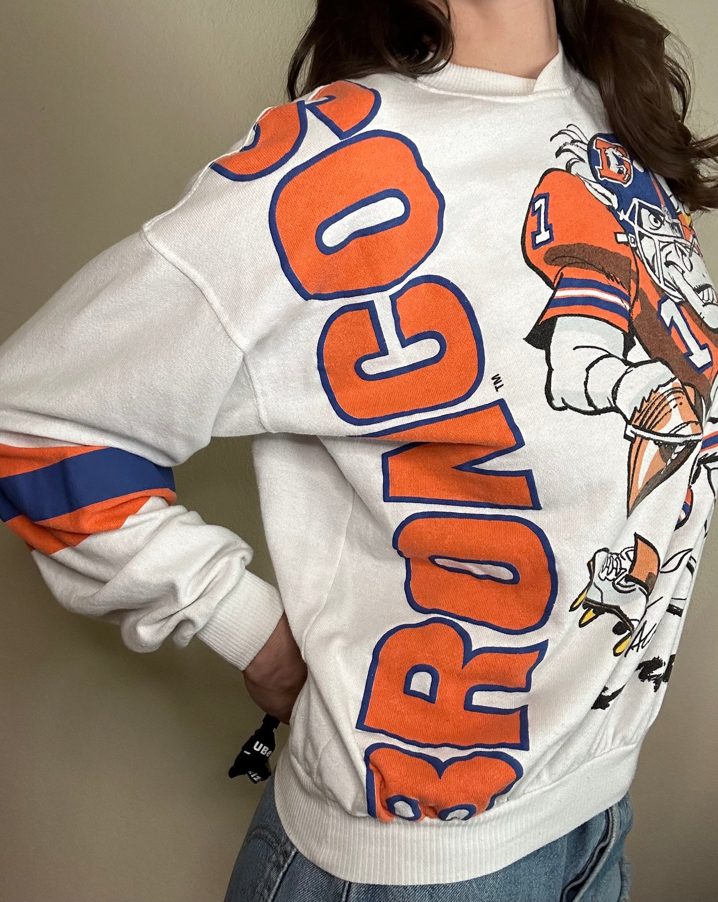 RARE 80’s Jack Davis Denver Broncos Cartoon Art Sweatshirt USA (Unisex S)