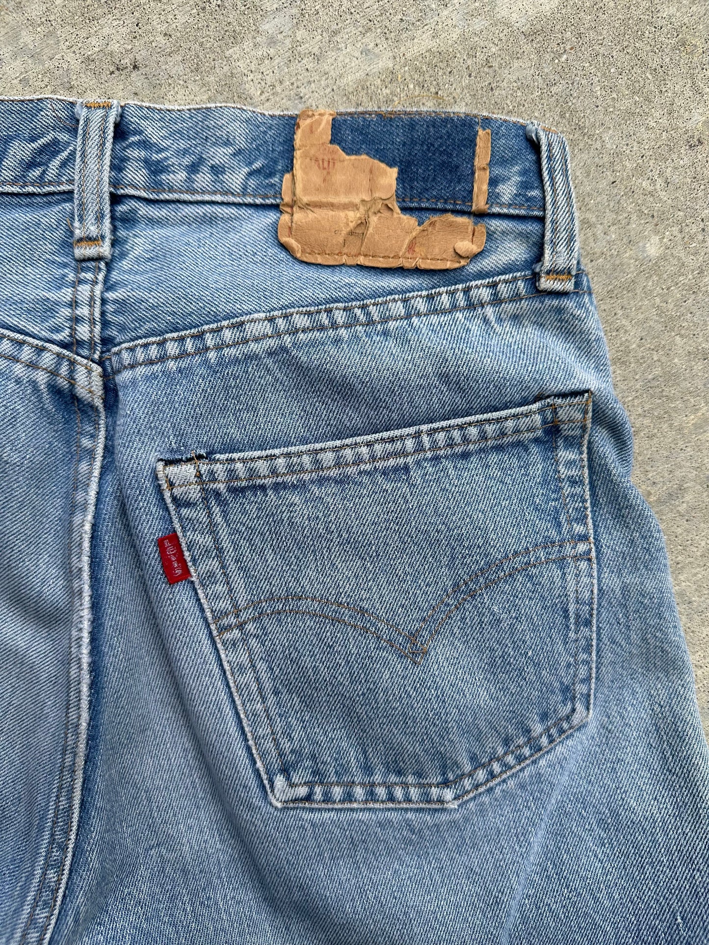 70’s Levi’s 501 Redline Selvedge #6 Jeans (28x30 / Modern 26)