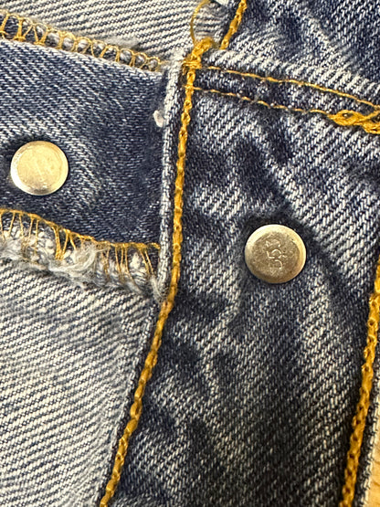 80’s Levi’s 501 USA Jeans (Men’s 31x34/ Women’s 8)
