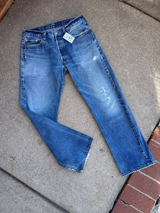 Y2K Levi’s 501 Distressed Denim Jeans USA (Men’s 32x32 / Women’s 26)