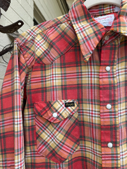 60’s Wrangler Cotton Plaid Pearl Snap Shirt (Men’s L)
