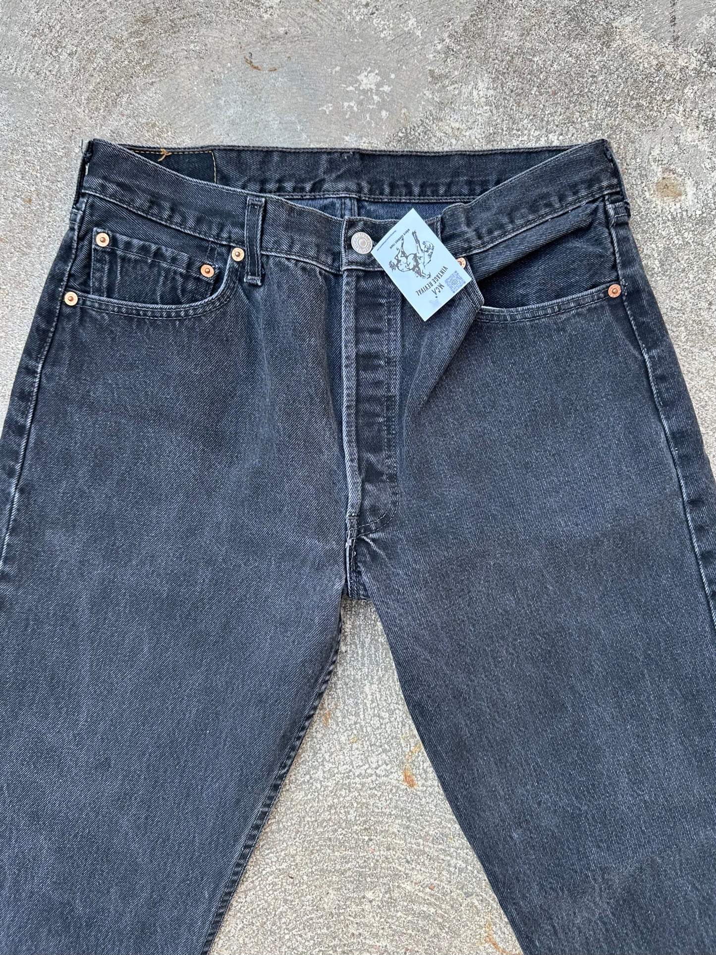 90’s Levi’s 501 Black Denim USA Jeans (Men’s 32x33/Women’s 30)