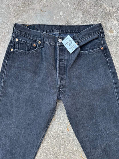 90’s Levi’s 501 Black Denim USA Jeans (Men’s 32x33/Women’s 30)