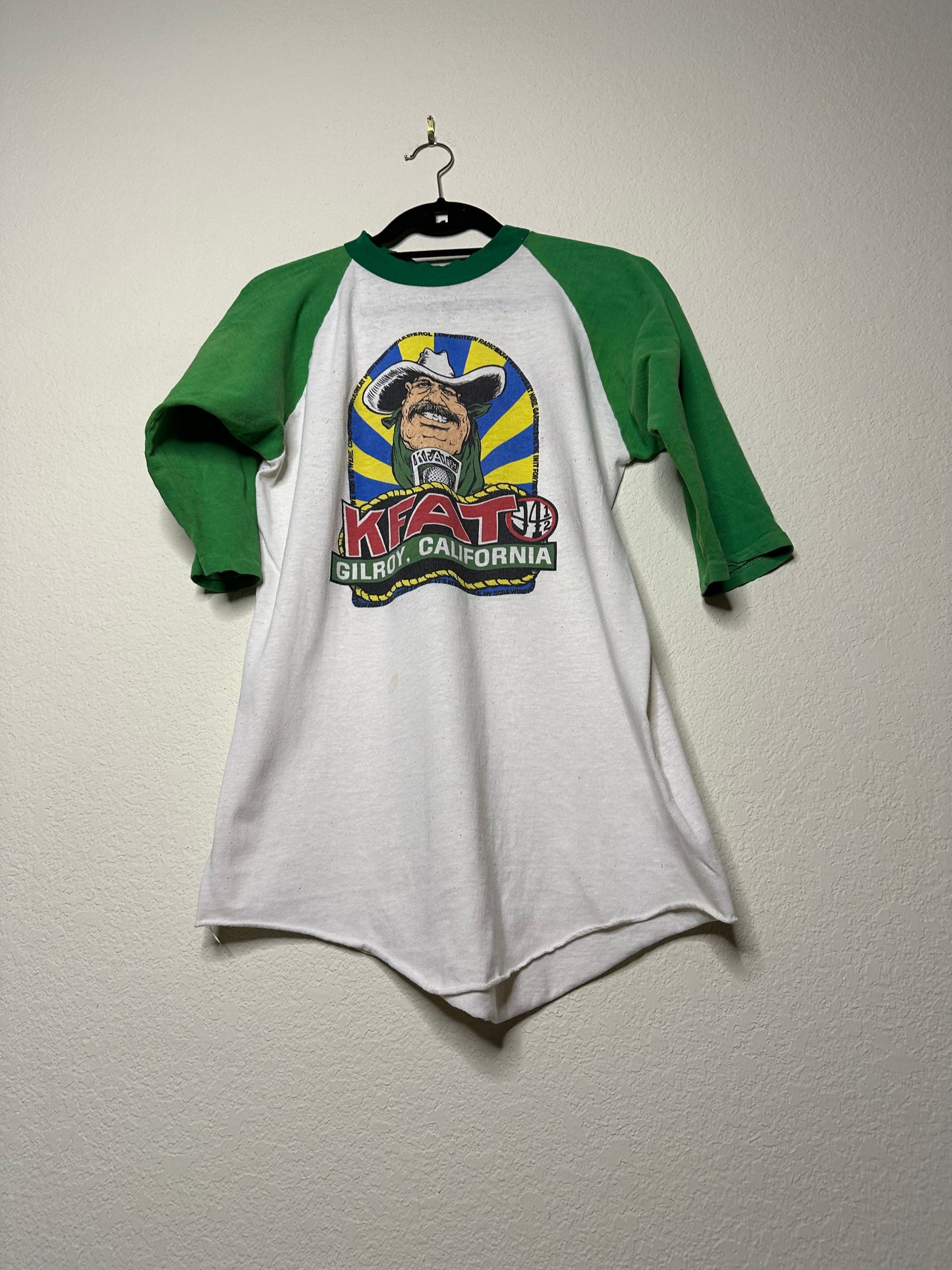 70’s Raglan Big Head KFAT Country Music Tee (Unisex M)