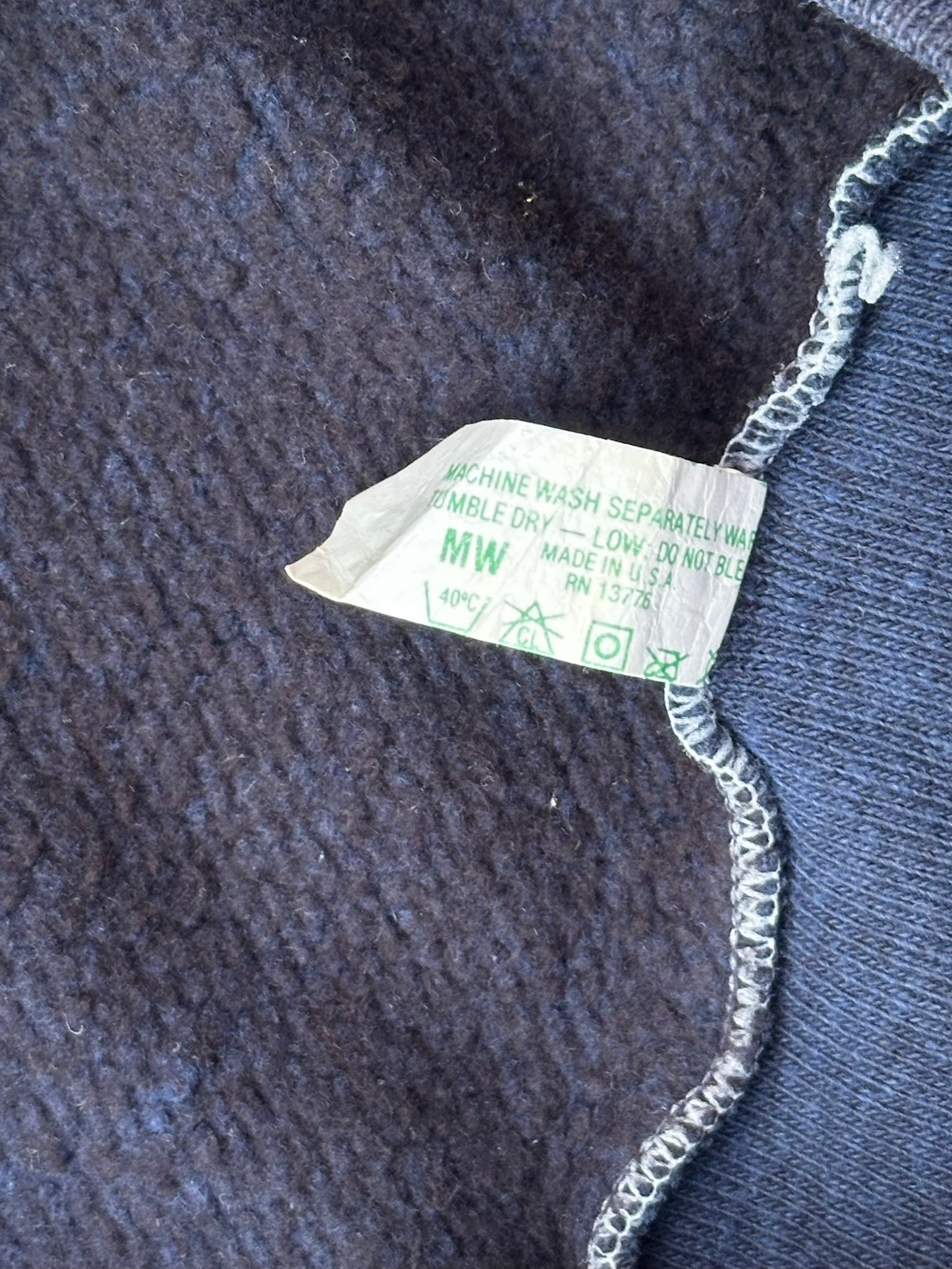 1981 CU Buffs V-Neck Sweatshirt (Unisex M)